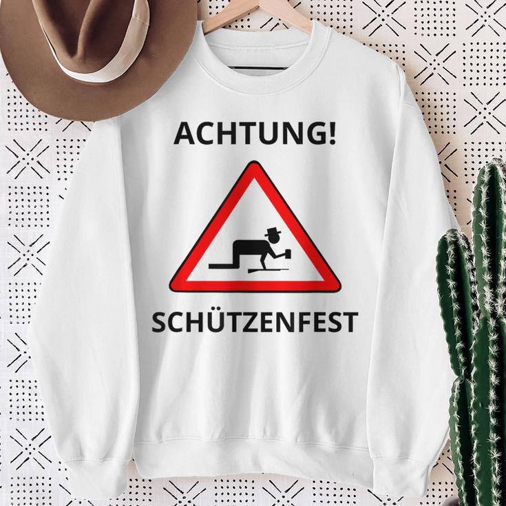 Attention Sagittarius Sweatshirt Geschenke für alte Frauen