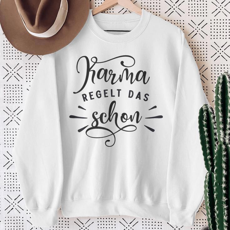 Karma Regulation Das Schon Sweatshirt Geschenke für alte Frauen