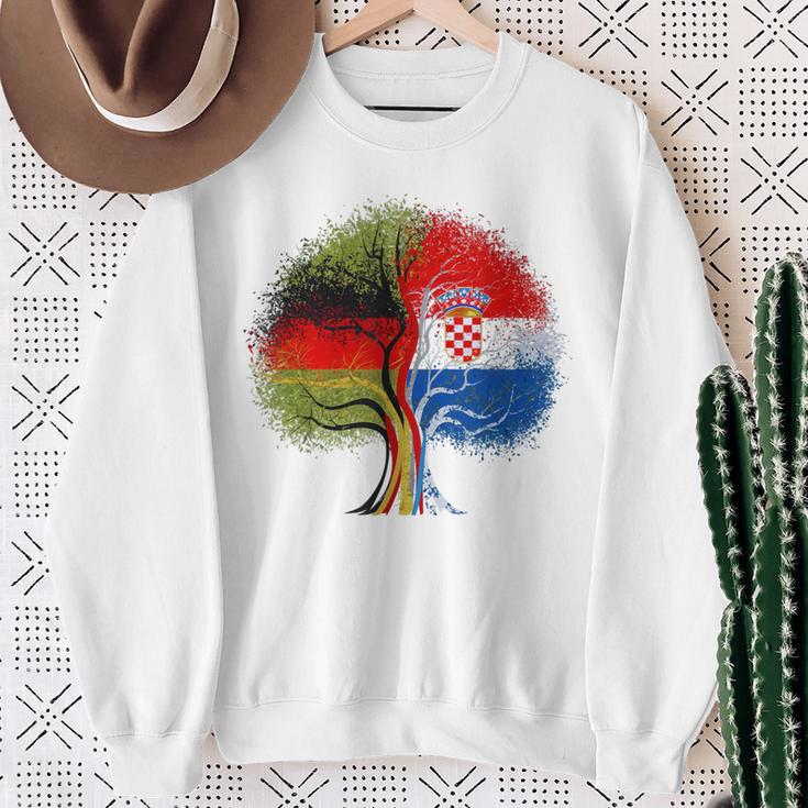 Kroatien Deutschland Flagge Baum Croatian German Sweatshirt Geschenke für alte Frauen