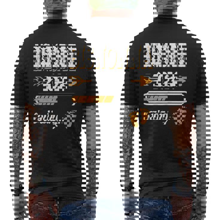 Bisnonna 2024 Loading Regalo Divertente Bisnonna In Attesa T-shirt da uomo con stampa posteriore