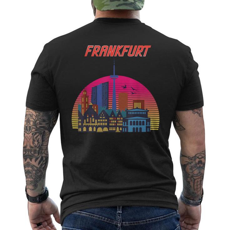 Frankfurt Retro Skyline Frankfurt Am Main T-Shirt mit Rückendruck