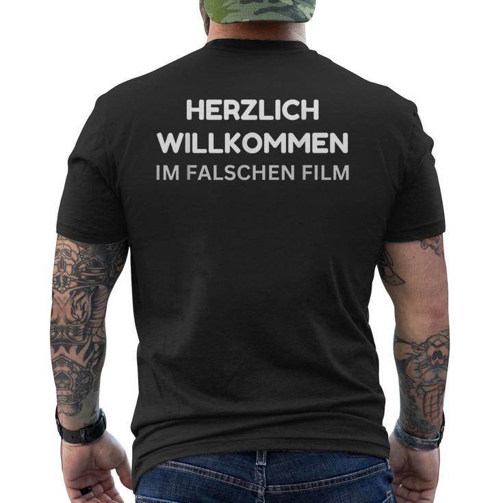 Herzlich Willkommen Im Falschen Film German T-Shirt mit Rückendruck