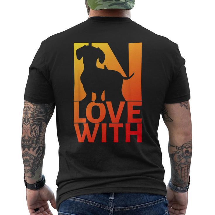 In Love With Dachshund T-Shirt mit Rückendruck