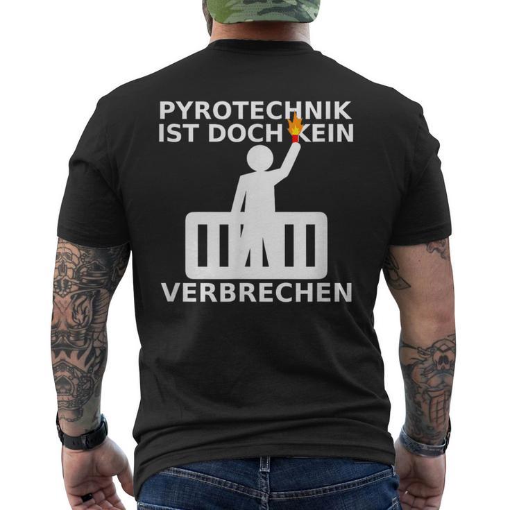 Pyrotechnik Ist Doch Keinerbrechen Balkon Ultra Meme T-Shirt mit Rückendruck