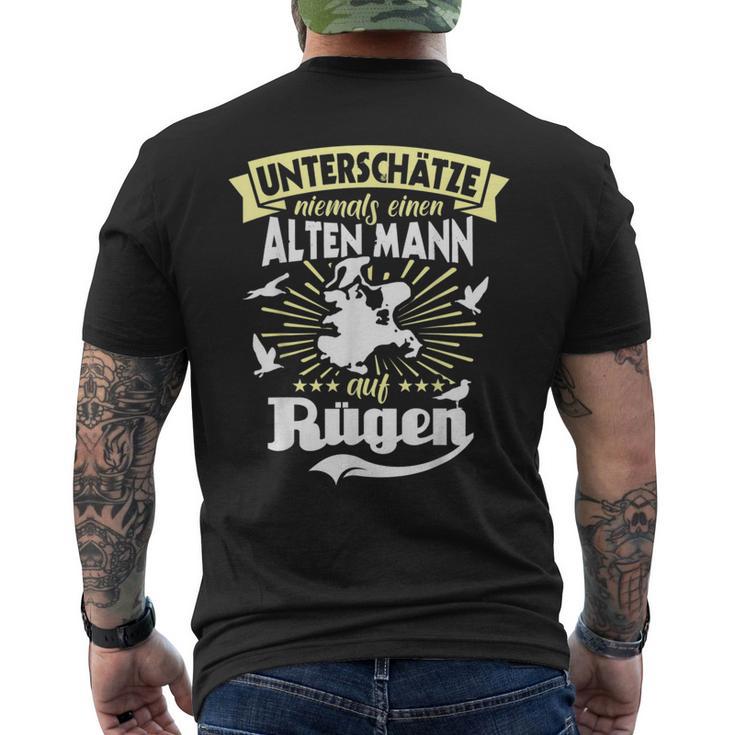 Rügen Holiday Saying Underschätze Man Rügen S T-Shirt mit Rückendruck