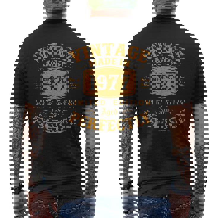 Vintage 1977 47 Anni Compleanno Uomo Regalo Made In 1977 T-shirt da uomo con stampa posteriore