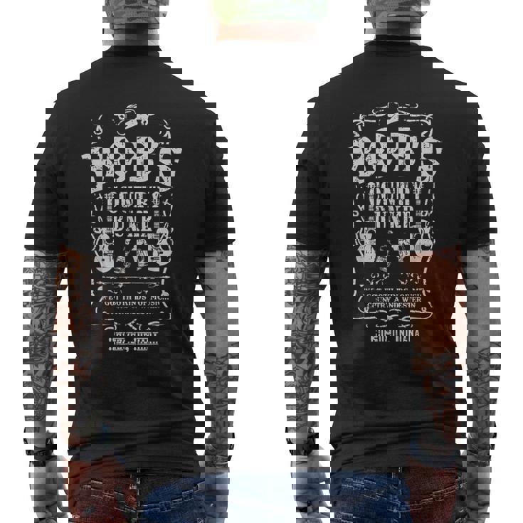 Vintage Bob's Country Bunker Nous Avons Les Deux Types De Musique T-shirt imprimé au dos