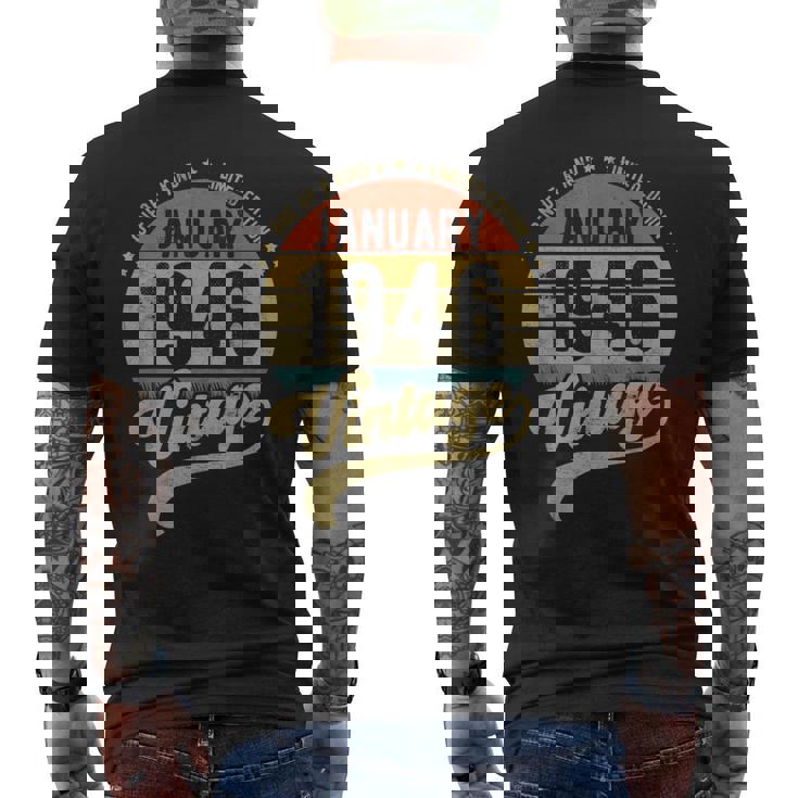 Vintage Per 75 Anni Reto Regalo Nata Nel Gennaio 1946 T-shirt da uomo con stampa posteriore