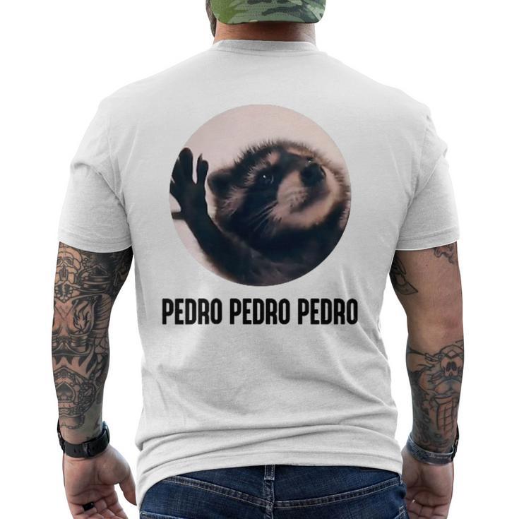 Pedro Pedro Raccoon X Meme Racoon Selfie Dance T-Shirt mit Rückendruck