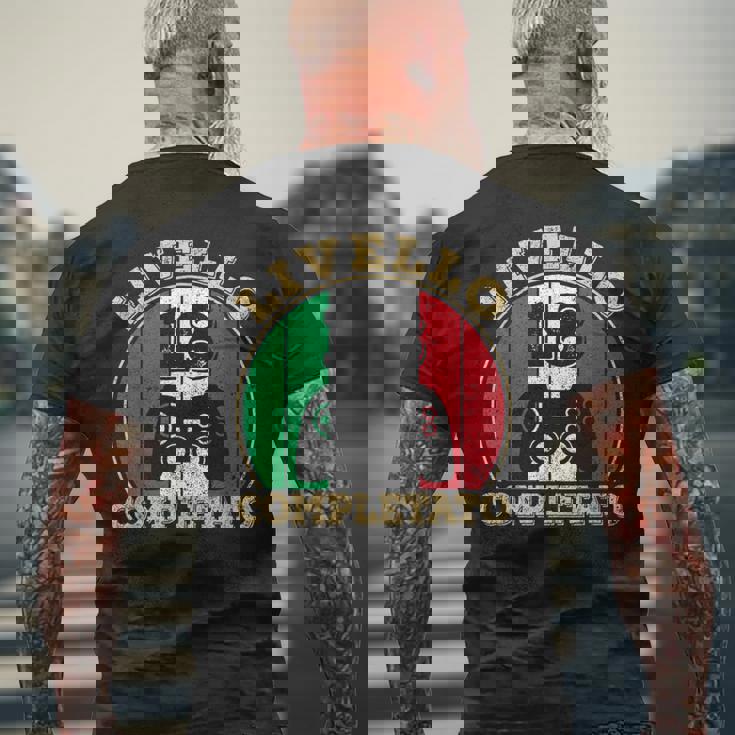 18 Compleanno Livello 18 Completato 18 Anni Uomo Maschio T-shirt da uomo con stampa posteriore Regalos para ancianos