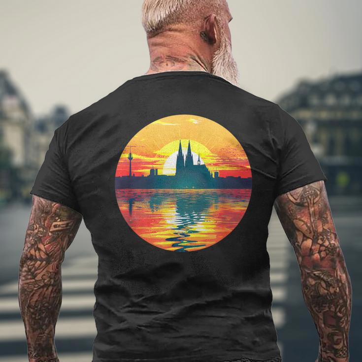 Cologne Skyline T-Shirt mit Rückendruck Geschenke für alte Männer