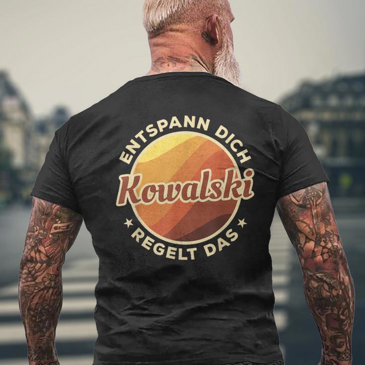 Entspann Dich Kowalski Regelt Das T-Shirt mit Rückendruck Geschenke für alte Männer