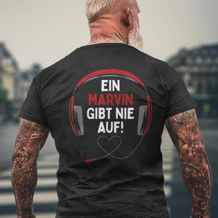 Gaming Headphones Ein Marvin Gibt Nie Auf Personalised T-Shirt mit Rückendruck Geschenke für alte Männer