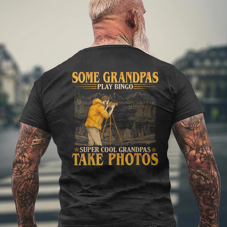 Herren Coole Opas Nehmen Sie Fotos Goldener Eleganter Stil T-Shirt mit Rückendruck Geschenke für alte Männer