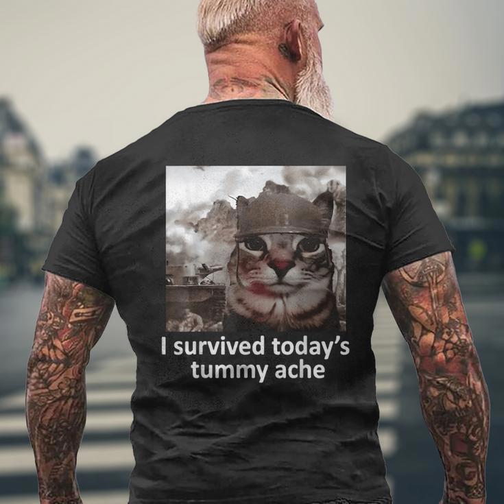 Ich Habe Die Heutigen Bauchschmerzen Überlebt T-Shirt mit Rückendruck Geschenke für alte Männer