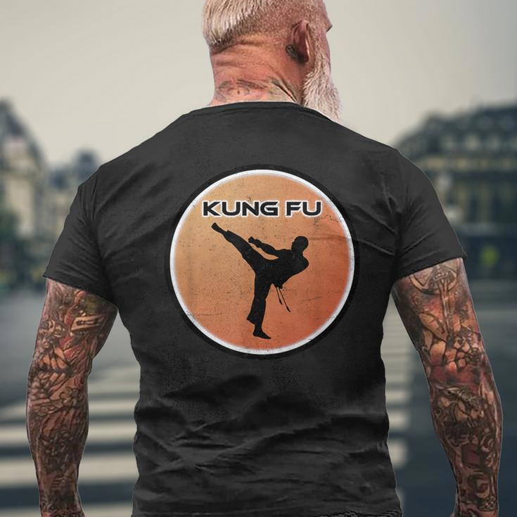 Kung Fu High Kick T-Shirt mit Rückendruck Geschenke für alte Männer