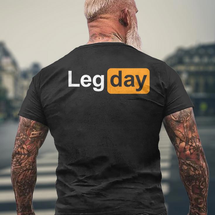 Leg Day Squats T-Shirt mit Rückendruck Geschenke für alte Männer