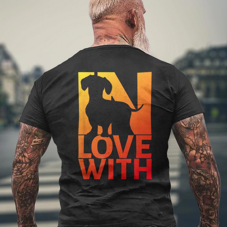 In Love With Dachshund T-Shirt mit Rückendruck Geschenke für alte Männer