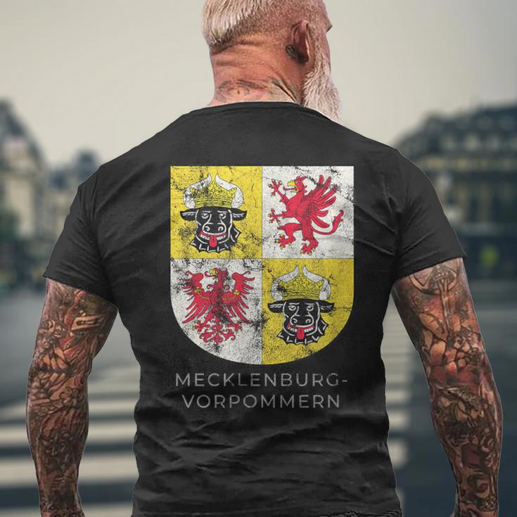 Mecklenburgorpommern German With Crest T-Shirt mit Rückendruck Geschenke für alte Männer