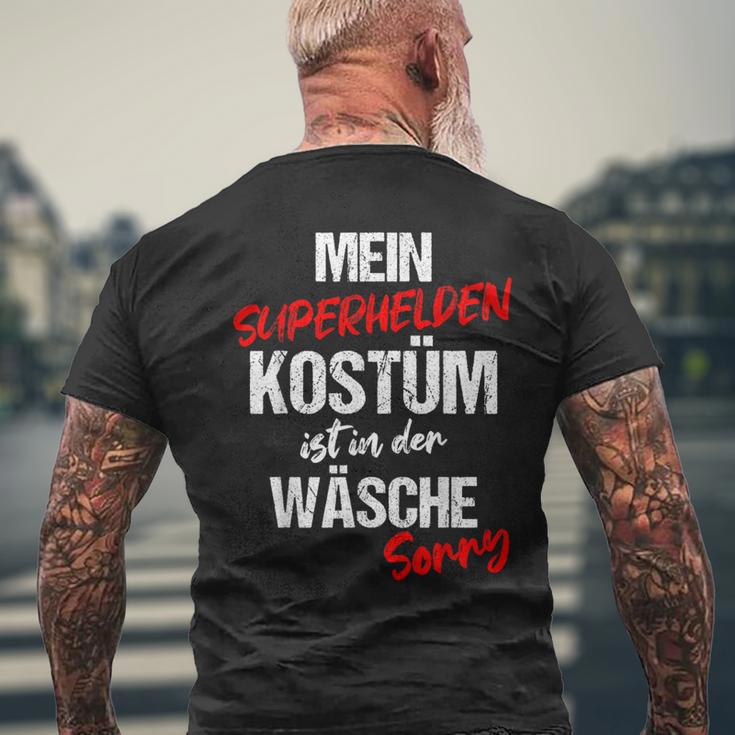 Mein Superhelden Kostüm Ist In Der Wäsche German Langu T-Shirt mit Rückendruck Geschenke für alte Männer