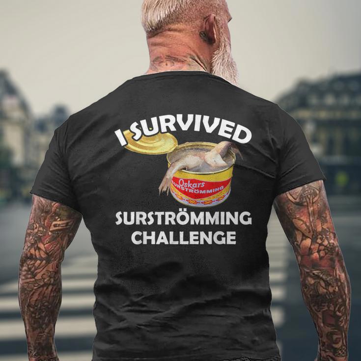 Surströmming I Survived Surströmming Challenge T-Shirt mit Rückendruck Geschenke für alte Männer