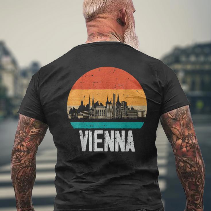 Vienna Austria Retrointage Sunset Skylineienna T-Shirt mit Rückendruck Geschenke für alte Männer