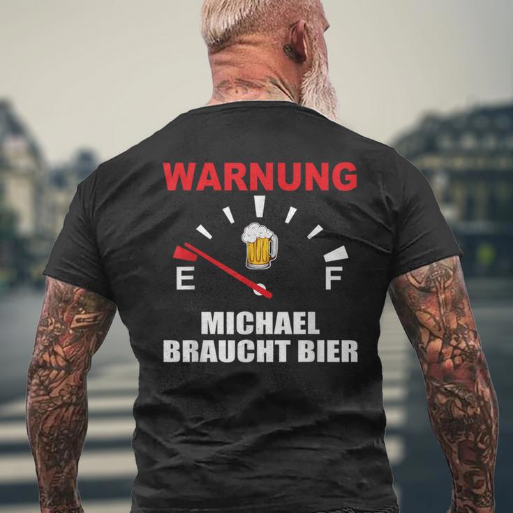 Warning Michael Braucht Bier T-Shirt mit Rückendruck Geschenke für alte Männer