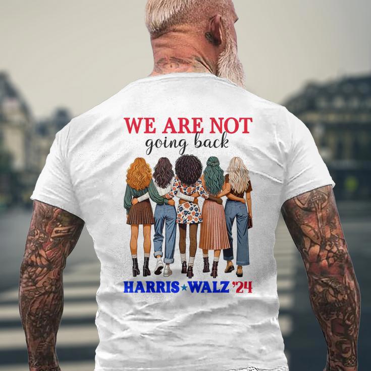 We Don't Go Back Harris Walz 24 Kamala Harris Tim Waltz T-Shirt mit Rückendruck Geschenke für alte Männer