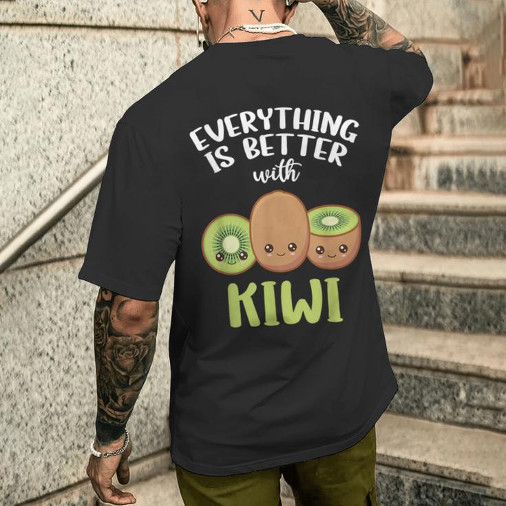 Alles Ist Besser Mit Kiwi T-Shirt mit Rückendruck Geschenke für Ihn