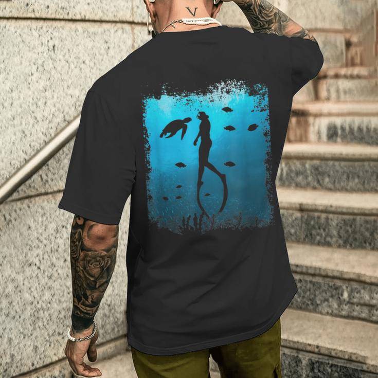 Apnoetdiving For A Snorkel Diver T-Shirt mit Rückendruck Geschenke für Ihn