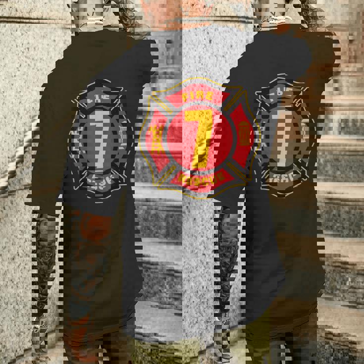 Camion Dei Pompieri Per Bambini 7° Compleanno Ragazzo 7 Anni Pompiere T-shirt da uomo con stampa posteriore Regalos para él
