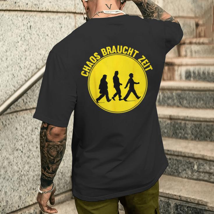 Chaos Braucht Zeit Die Olsenbande Fan Item T-Shirt mit Rückendruck Geschenke für Ihn