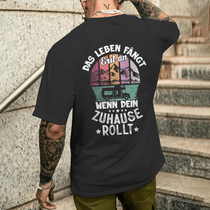 Das Leben Fängt An Wenn Zuhause Rollt Camping Caravan T-Shirt mit Rückendruck Geschenke für Ihn