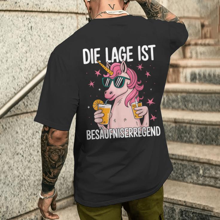 Die Lage Ist Besäufniserregend Saying Party Outfit T-Shirt mit Rückendruck Geschenke für Ihn