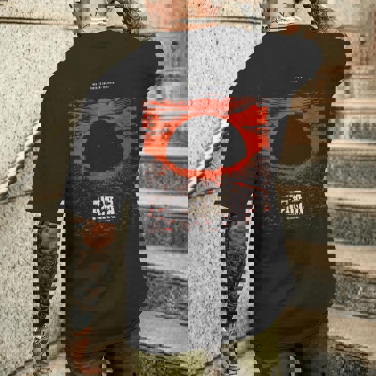 Donna Esplosione Della Città Cyberpunk Di Akira Con Collo A T-shirt da uomo con stampa posteriore Regalos para él