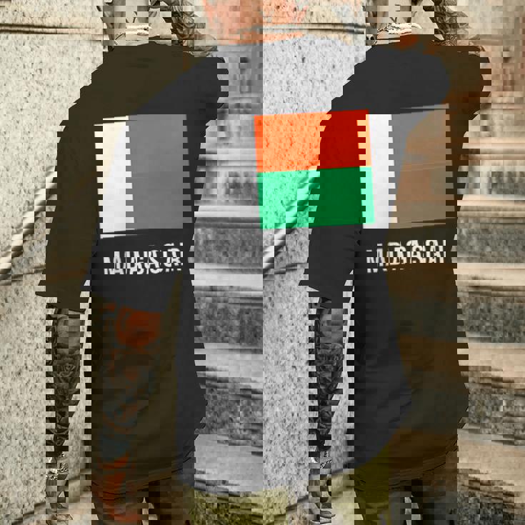 Drapeau Malgache De Madagascar T-shirt imprimé au dos Cadeaux pour lui