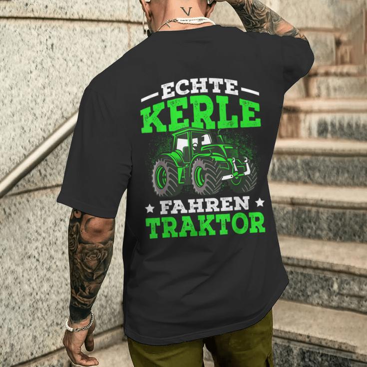 Echte Kerle Fahren Tractor Real Soccer Bunch T-Shirt mit Rückendruck Geschenke für Ihn