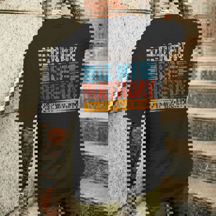 Febbraio È Il Mio Compleanno Sì L'intero Mese Febbraio 2024 T-shirt da uomo con stampa posteriore Regalos para él