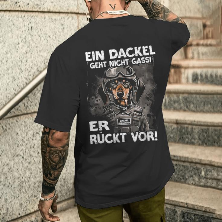 Dachshund Ein Dackel Geht Nicht Gassi Er Rücktor Ein Dachshund T-Shirt mit Rückendruck Geschenke für Ihn