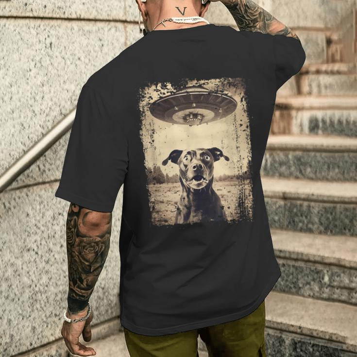 Dog With Ufo Retrointage Uncanny Alien Ufo T-Shirt mit Rückendruck Geschenke für Ihn