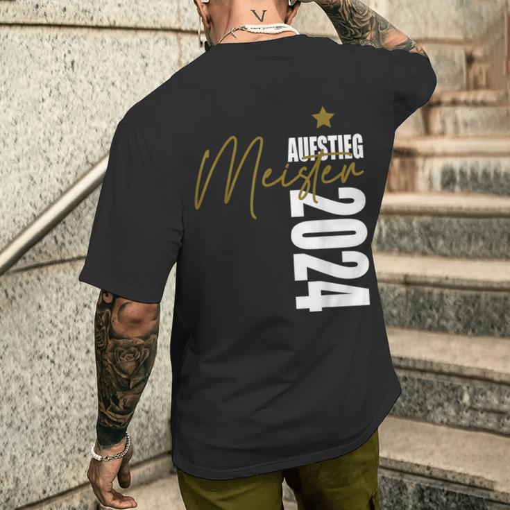 Meister 2024 Aufsteiger Champion Team Football Fun T-Shirt mit Rückendruck Geschenke für Ihn