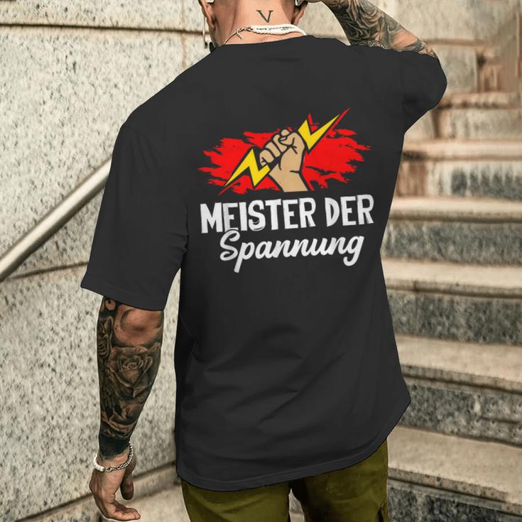 Meister Der Spannung Elektronik Electrician T-Shirt mit Rückendruck Geschenke für Ihn