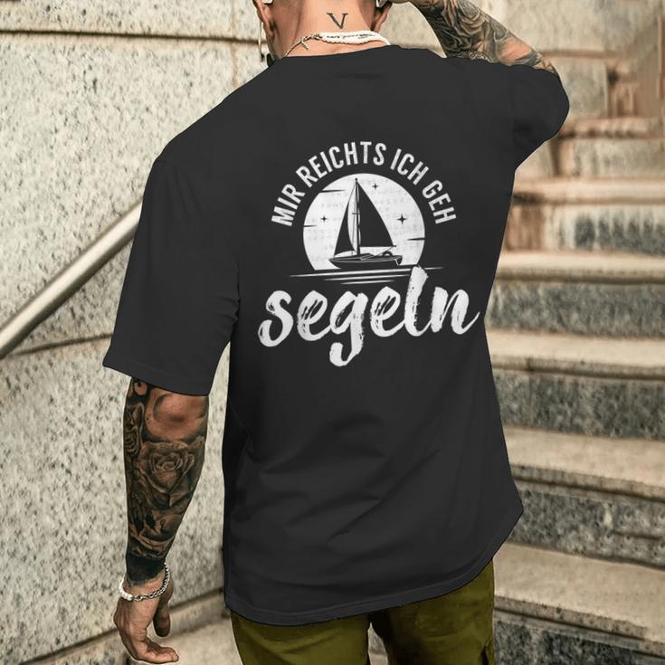 Sailing Boat Skipper I Go Sailing Skipper T-Shirt mit Rückendruck Geschenke für Ihn