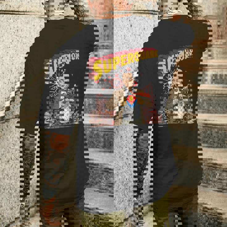 Super Quark Piero Angela Supereroe Divulgazione Documentario T-shirt da uomo con stampa posteriore Regalos para él