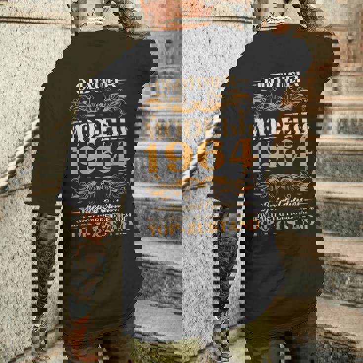 Uomo 58° Compleanno Auto D'epoca Scritta Regalo Modello 58 1964 T-shirt da uomo con stampa posteriore Regalos para él