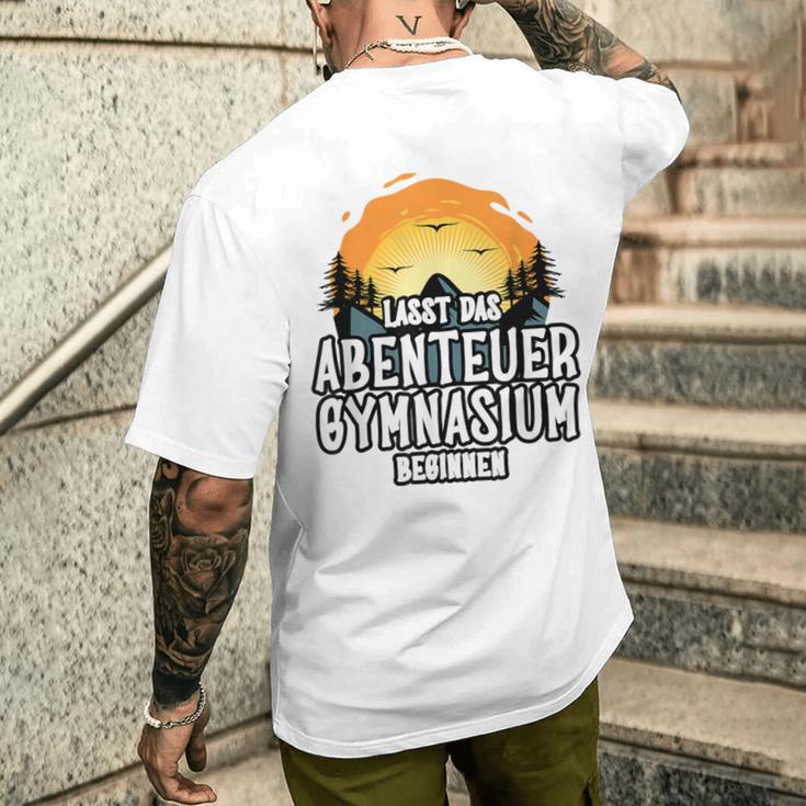 Lassen Das Abenteuer Gymnasium Beginn Gymnasium 5 Class Blue S T-Shirt mit Rückendruck Geschenke für Ihn