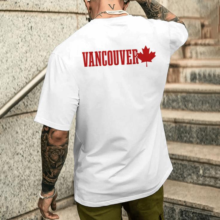 Vancouver Bc Canada Maple Leaf Canadian Flag Pride T-Shirt mit Rückendruck Geschenke für Ihn