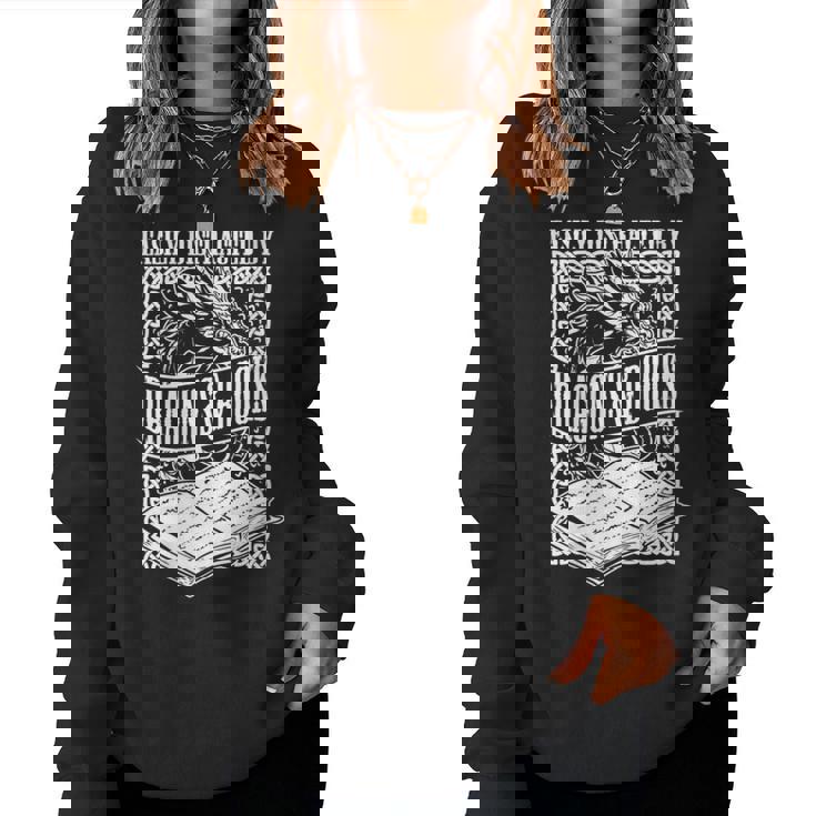 Facilement Distrait Par Les Illustrations Dragons & Books Sweat-shirt pour femme
