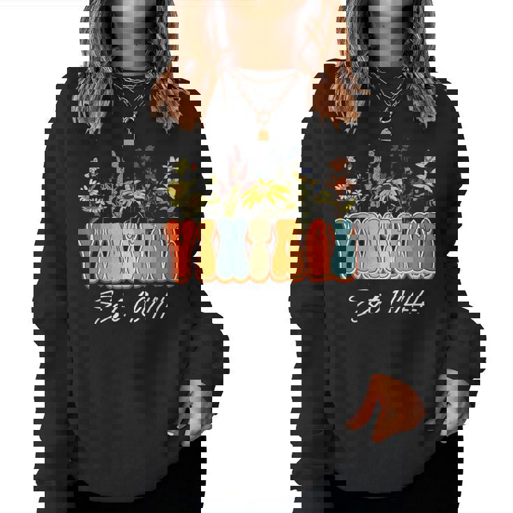 Vintage 1944 80Th Birthday Wildflower 80 Year Old For Women Women Sweatshirt