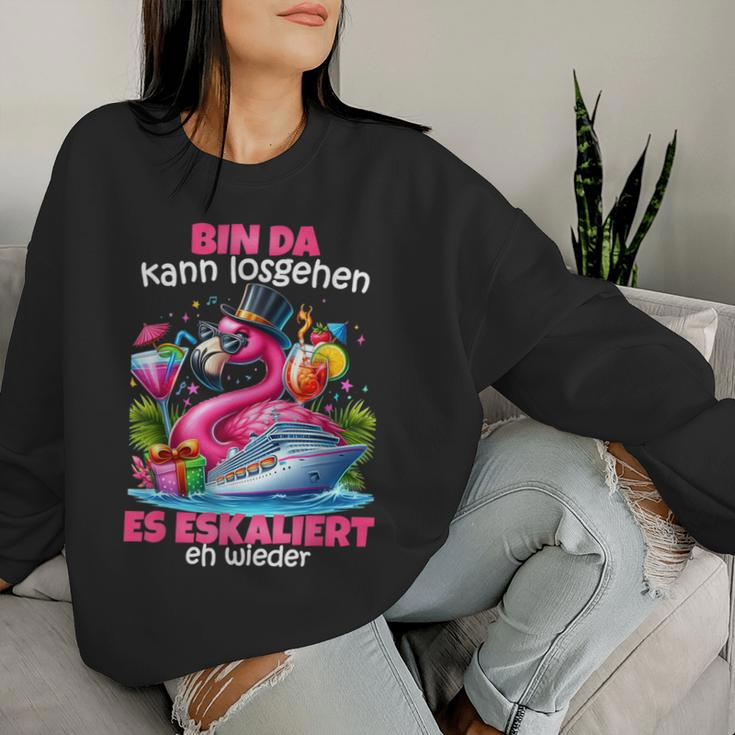 With Bin Da Kann Losgehen Es Escaliert Eh Flamingo Kreuzfahrt Sweatshirt Frauen Geschenke für Sie